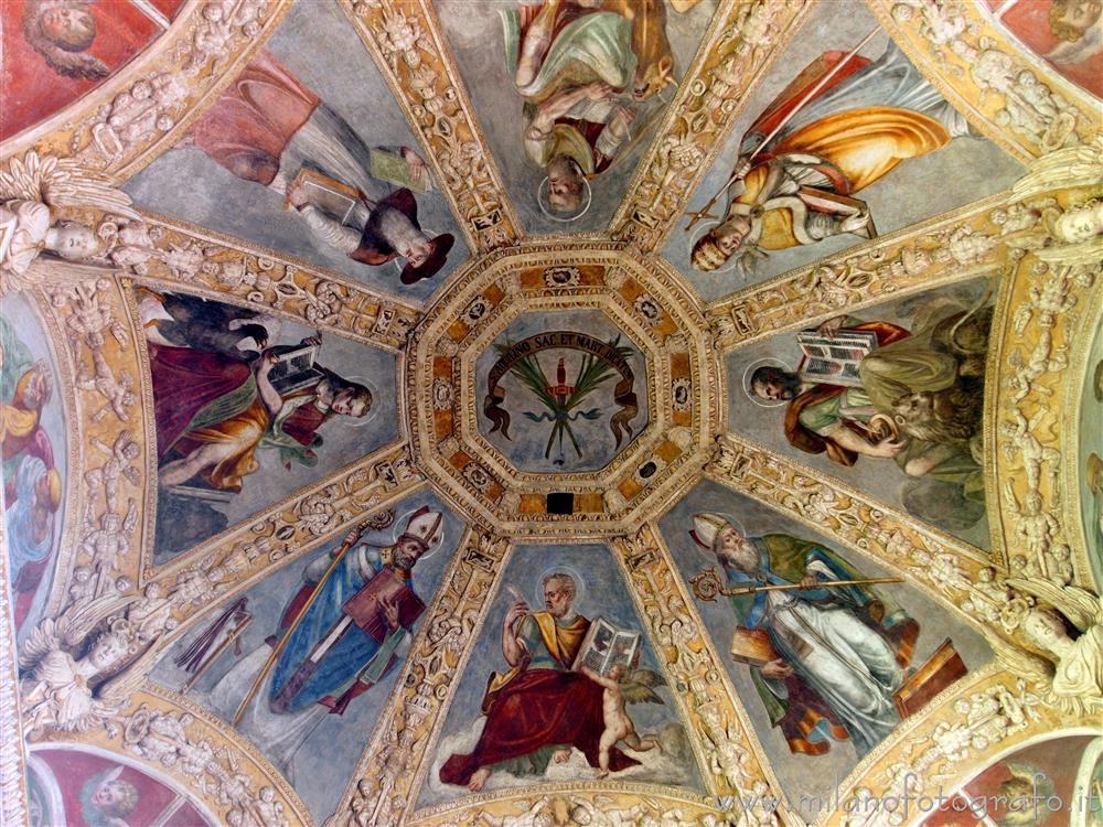 Milano - Volta della nicchia contenente le spoglie di Sant'Aquilino nella Basilica di San Lorenzo Maggiore